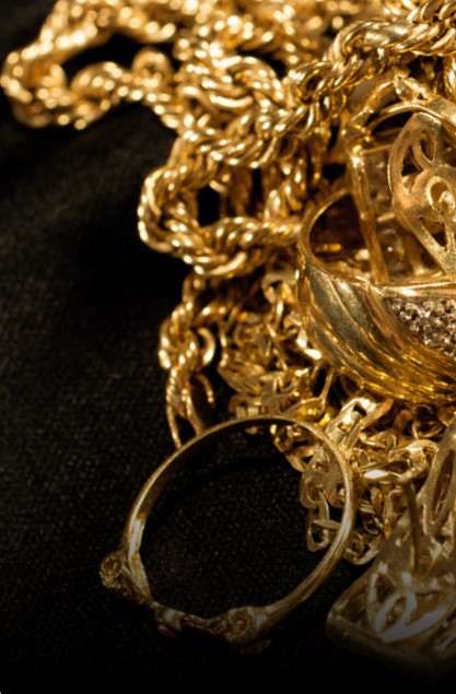 Gold jewelry image